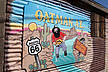オートマンという街がどんな歴史を持っているのか、街そのものを象徴するかのような絵ですね。