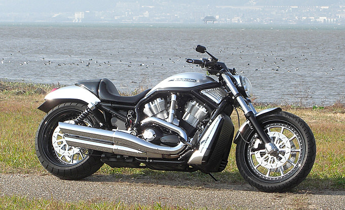 2005年式 VRSCB SS cafeオーナー カスタム紹介 | バージンハーレー