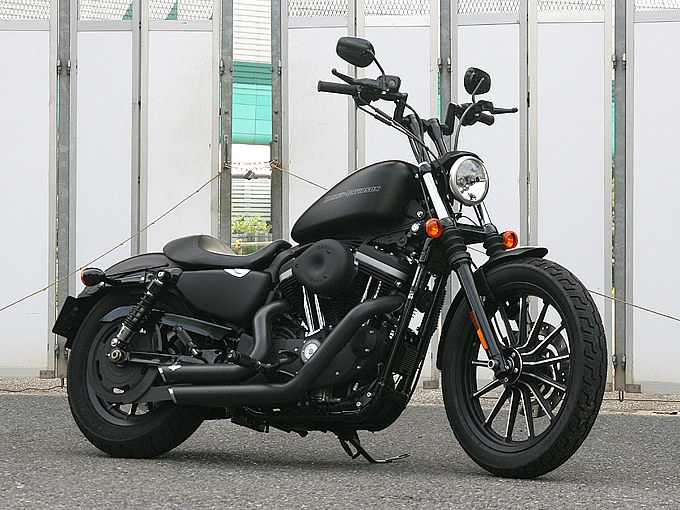 2010年式 スポーツスター XL883Nのカスタム画像