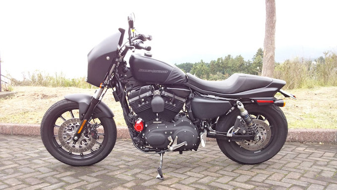 2010年式 スポーツスター XL883Nのカスタム画像