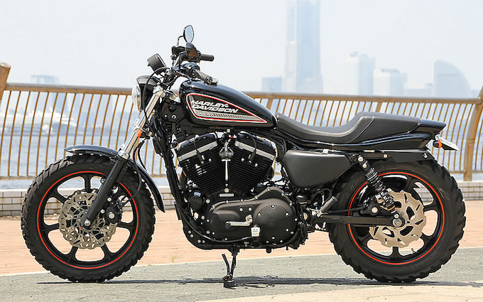 2011年式 スポーツスター XL883Rのカスタム画像