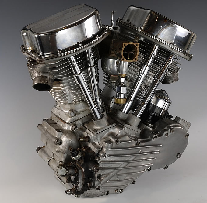 ハーレーダビッドソン・パンヘッドのエンジン画像