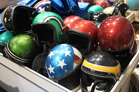 ヴィンテージヘルメットの扱いは“アンティーク”であり、ヘルメットとは認知されない。
