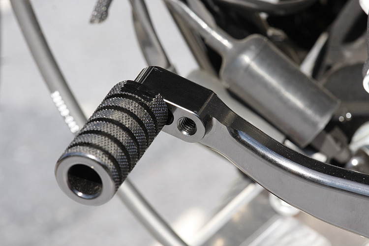 待望の車検対応マフラー登場!! DLIVE by Color's International