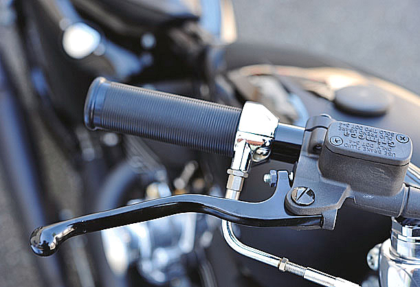 2009年式 XL883Rのフルカスタム画像