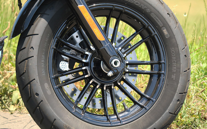 XL1200X フォーティーエイトの画像