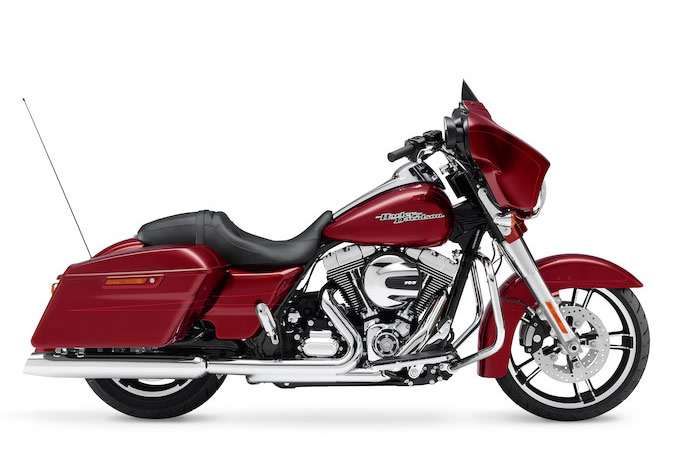 ハーレー ストリートグライドスペシャルFLHXS 2016年のパフォーマンスバガー・エイトモーターサイクル | CUSTOM FRONT