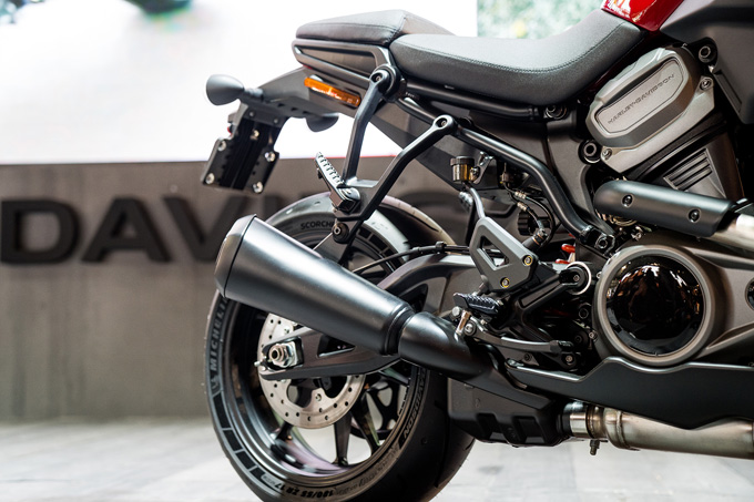 【EICMA2019レポート】ハーレー初のストリートファイターの「BRONX/ブロンクス」と、アドベンチャーモデルの「PAN AMERICA/パン・アメリカ」を世界初公開！の画像