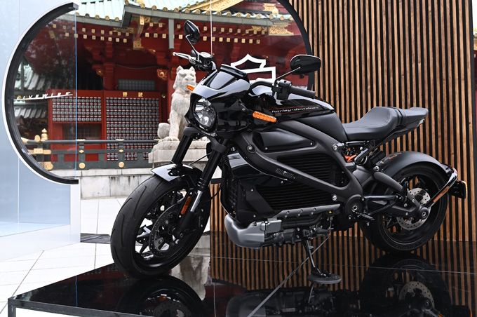 超戦略的価格の税込349万3,600円！ハーレー初の電動バイク「LiveWire（ライブワイヤー）」の日本導入モデルが神田明神でジャパンプレミア02画像