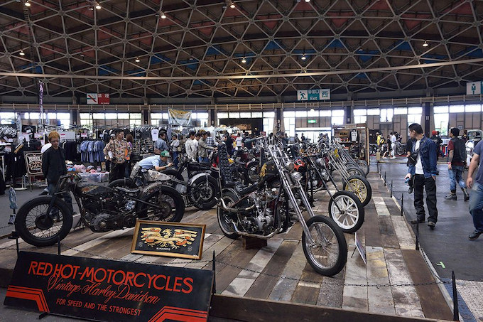 熊本県からなんと12台もの車両を持ち込んだRED HOT MOTORCYCLES。会場では常に注目を浴びていた。