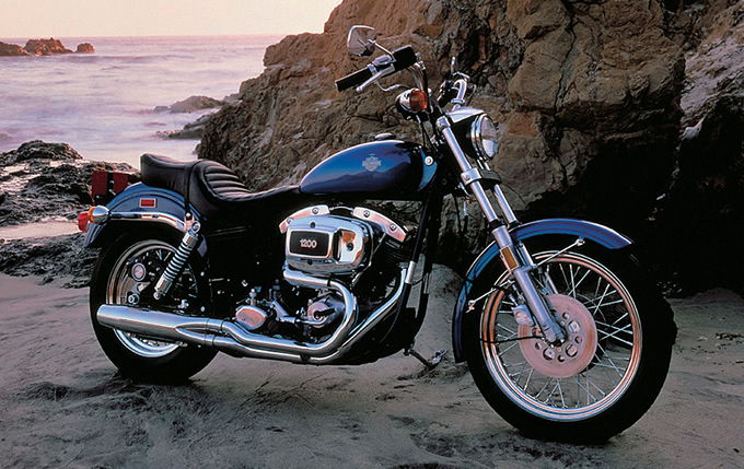 『Harley-Davidson　AMFハーレーFXスーパーグライド　ロゴデカール』 [BOOK+MODEL] Harley Davidson Premium Collection 10 FX Super Glide 1971 Japan