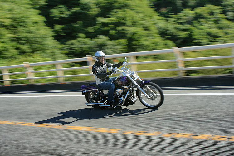 音質にこだわった音量可変マフラー ダブルヘッド・タイプ2の