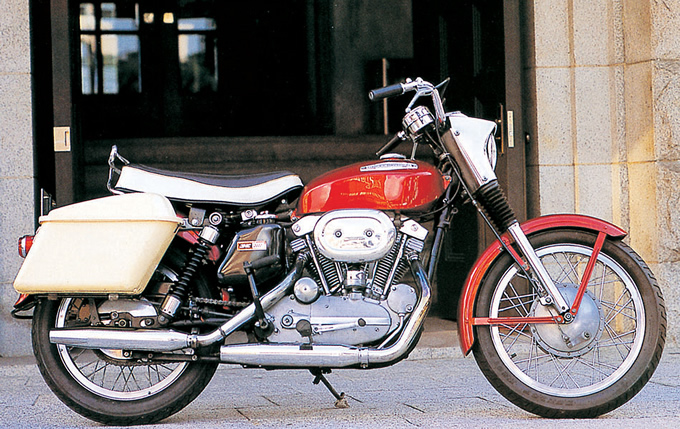 1967 XLH ショベルスポーツ | バージンハーレー