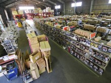 国内最大級の在庫を誇るS&S正規代理店ネオファクトリーの画像