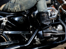 ハーレー乗りのために素材選びから製法、履き心地までをこだわり抜いたKADOYAのブーツの画像