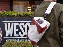 バイク乗りの必需品を収納できるタフなWESCO×BECKEL NECESSARY BAGの画像