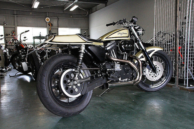 2002年式 XL883R ブラッククローム フルカスタム | バージンハーレー