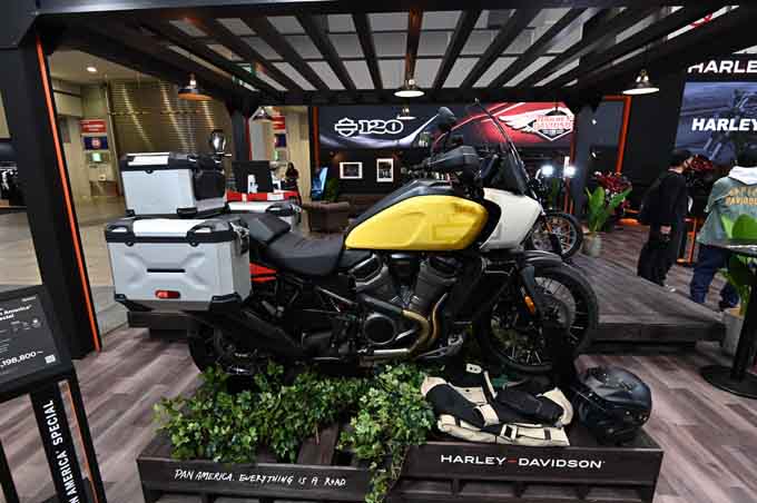 ハーレー2023年注目の120周年アニバーサリーモデルなどが展示された「第50回東京モーターサイクルショー」ハーレーダビッドソンブースレポート！14画像