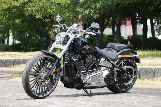 【ハーレーダビッドソン 新型ブレイクアウト 試乗記】スタイリングは落ち着き、パフォーマンスは向上　04画像