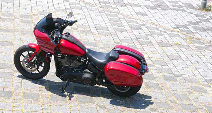 【ハーレーダビッドソン 新型ローライダーST 試乗記】クレイジーな走りをもたらす大胆な猛獣！！　01画像