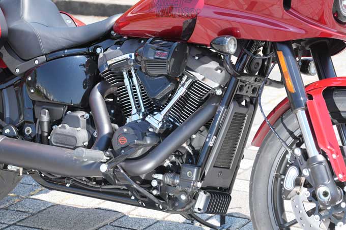 【ハーレーダビッドソン 新型ローライダーST 試乗記】クレイジーな走りをもたらす大胆な猛獣！！　12画像