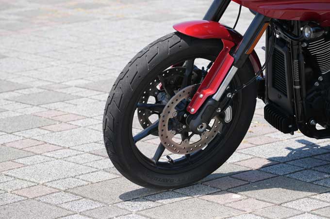 【ハーレーダビッドソン 新型ローライダーST 試乗記】クレイジーな走りをもたらす大胆な猛獣！！　13画像