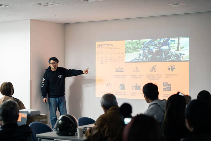 他メーカーのライダー大歓迎！　安心・安全にハーレーを乗りこなす、1DAYライディングレッスン「Skilled Rider Training（スキル ライダー トレーニング）」体験レポート！　01画像