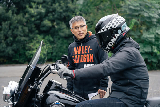 他メーカーのライダー大歓迎！　安心・安全にハーレーを乗りこなす、1DAYライディングレッスン「Skilled Rider Training（スキル ライダー トレーニング）」体験レポート！　08画像