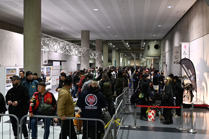 2万4,000人がヨコハマに集結!「33rd YOKOHAMA HOT ROD CUSTOM SHOW 2025(第33回ヨコハマホットロッドカスタムショー2025)」レポート!!01画像01画像