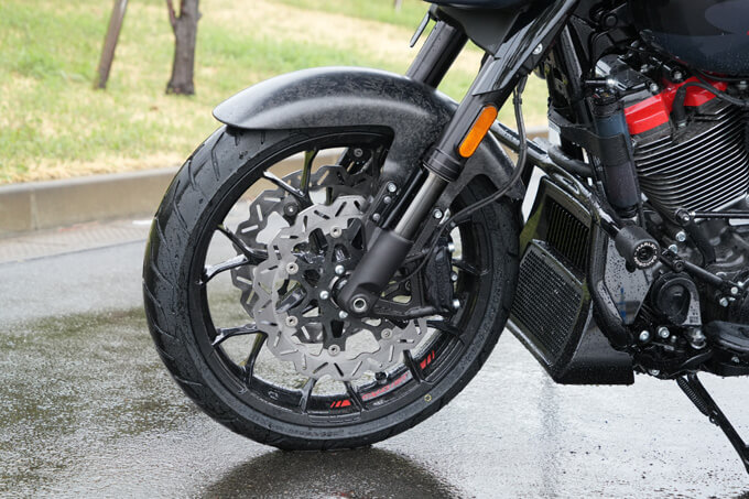 【ハーレーダビッドソン 新型CVO ストリートグライドST 試乗記】オーバー・ザ・トップ!己を超えるのは己自身であることを証明!! 13画像