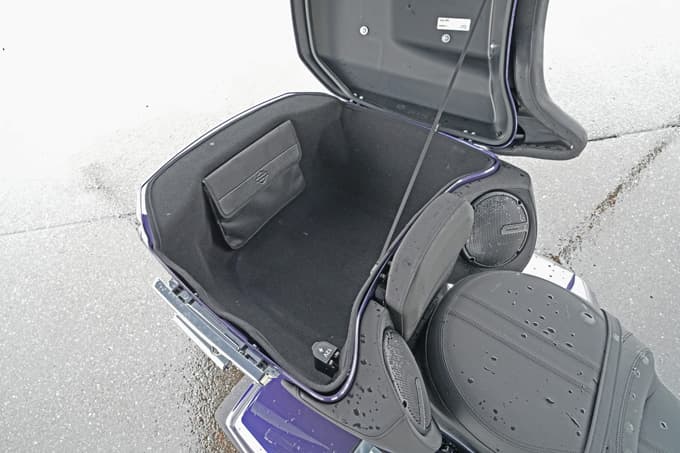 【ハーレーダビッドソン 2026モデル FLTRK ロードグライドリミテッド 試乗記】大航海に出ることを誘うような究極のツーリングモビリティ21画像